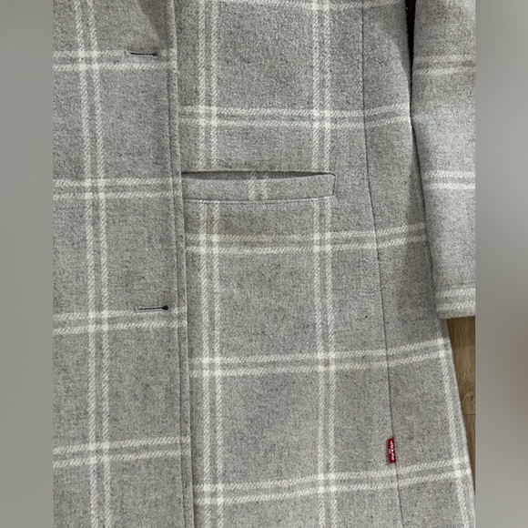 Levi’s  coat - Picture 9 of 9